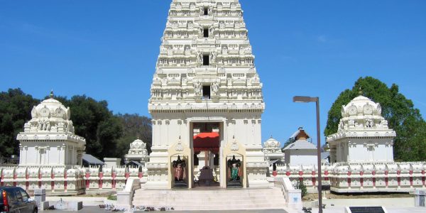 ueanng3f6svh7azq6jyi4zi37t9g_1481609186_Malibu_Hindu_Temple_25